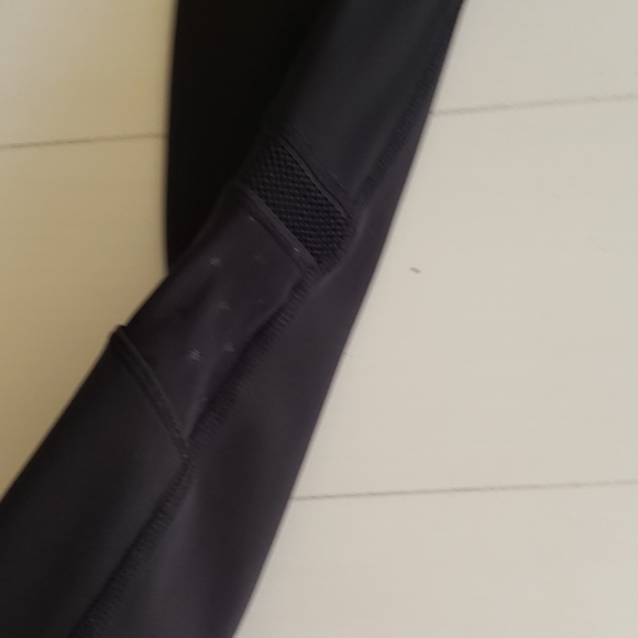 Lululemon Just Breathe Tight - Picture 10 of 10